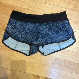 Lululemon speed up shorts, size 8, EUC